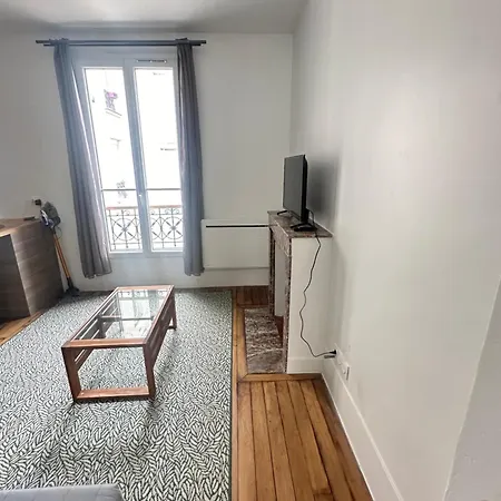 Appartement Pantin Apartment